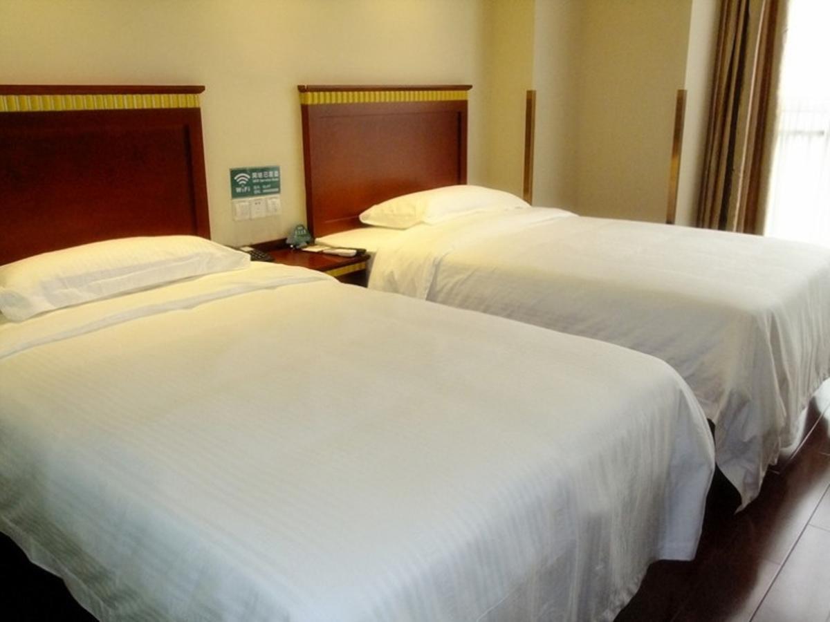 Greentree Inn Shandong Qingdao Wuyishan Road Jiashike Shopping Center Business Hotel Exteriör bild